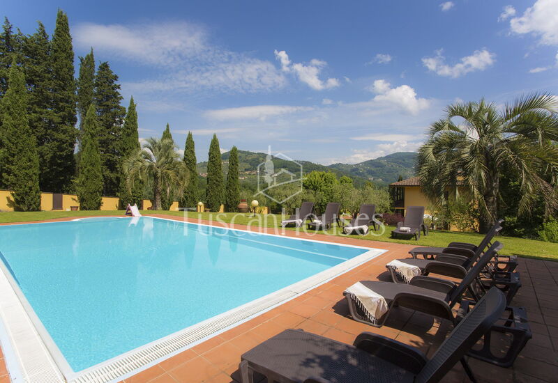 Villa Steffy By Tuscanhouses