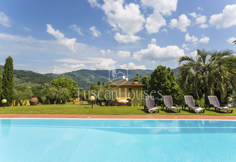 Villa Steffy By Tuscanhouses