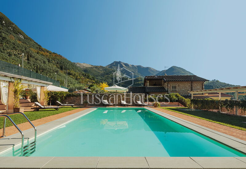 Villa Dafne By Tuscanhouses