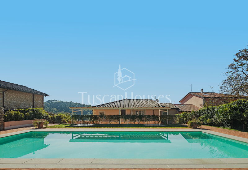 Villa Dafne By Tuscanhouses