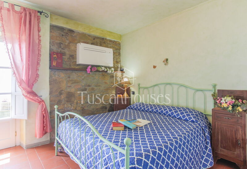 Altavista by Tuscanhouses