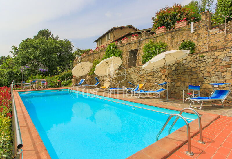 Altavista by Tuscanhouses