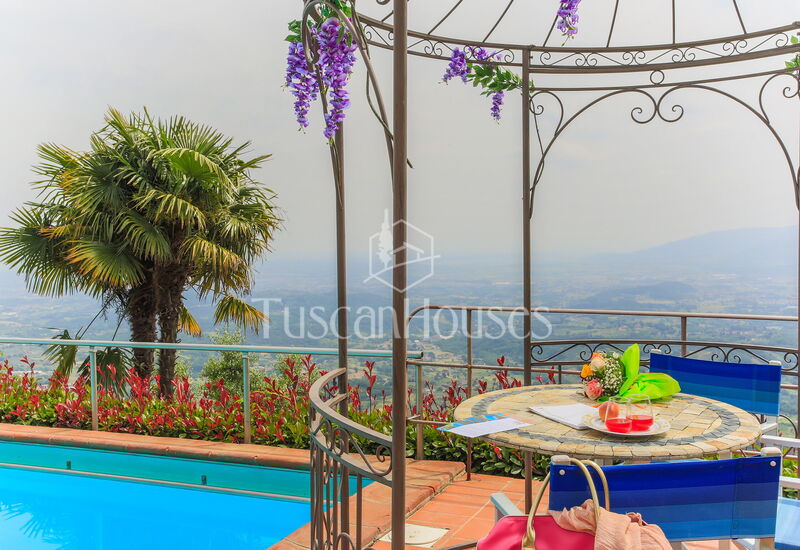 Altavista by Tuscanhouses