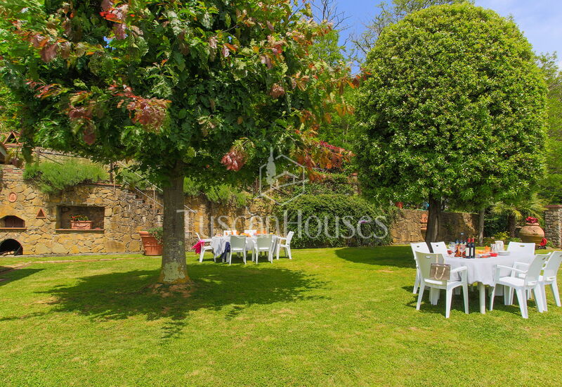 Altavista by Tuscanhouses