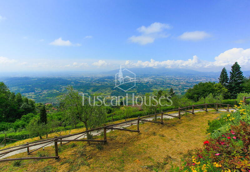 Panorama by Tuscanhouses