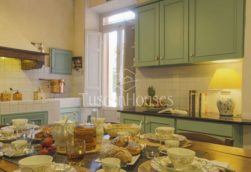 Villa de Fiori 10 by Tuscanhouses