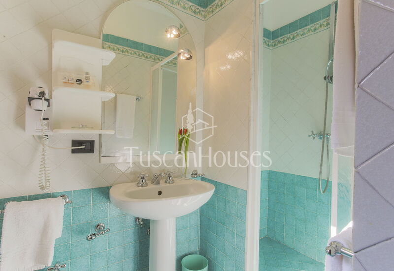 Villa de Fiori 10 by Tuscanhouses