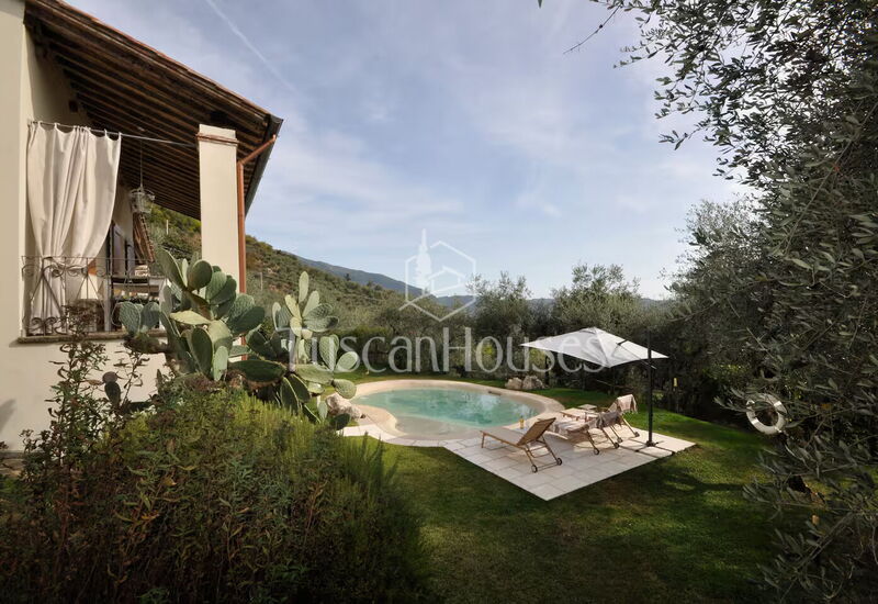 Casa Tania by Tuscanhouses