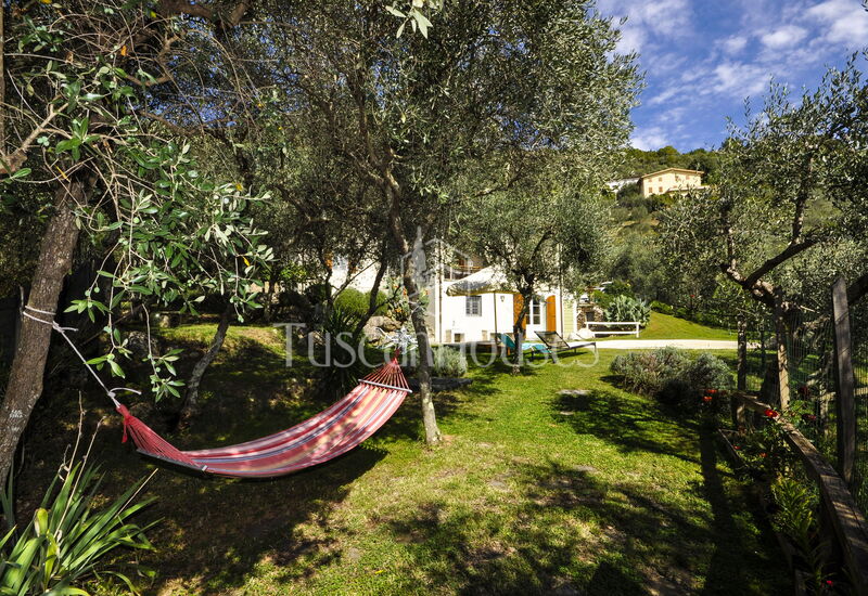 Casa Tania by Tuscanhouses