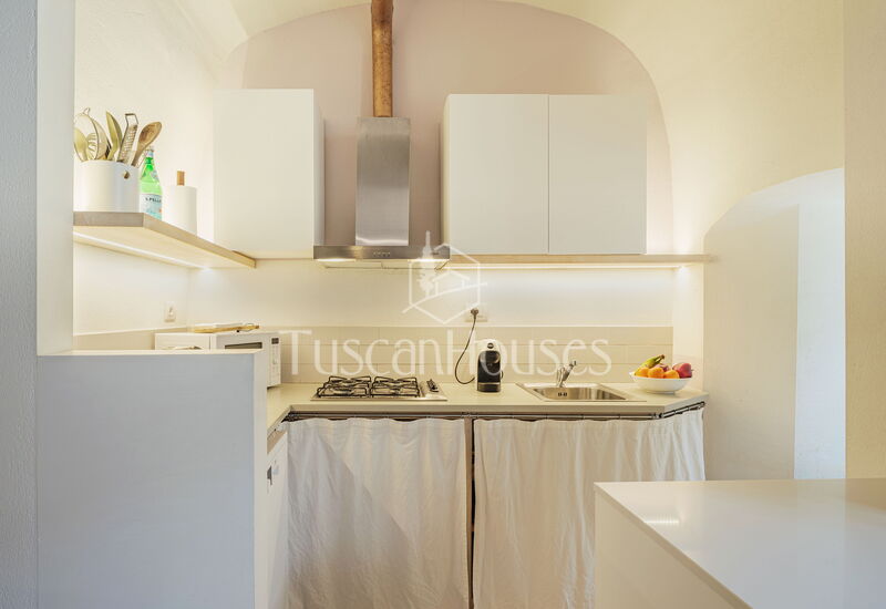 Magenta By Tuscanhouses