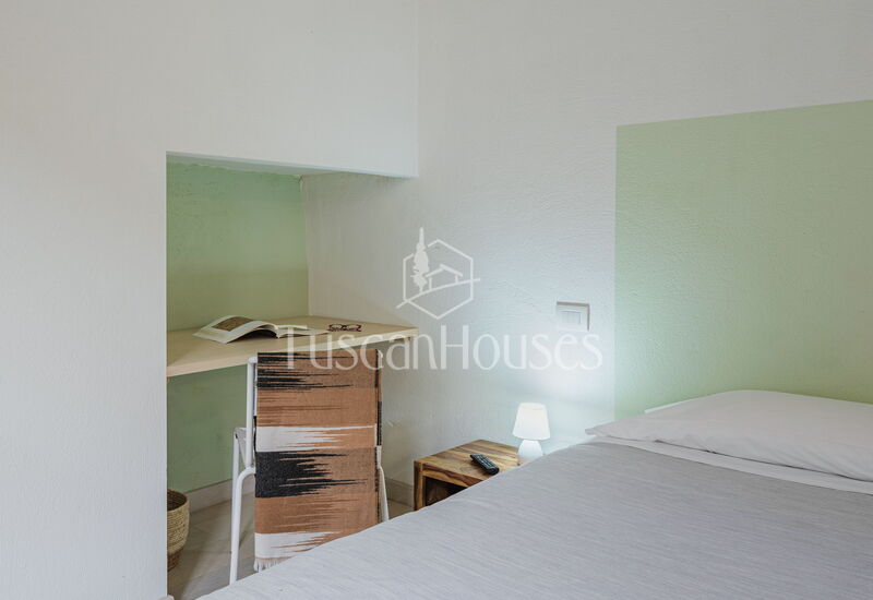 Magenta By Tuscanhouses