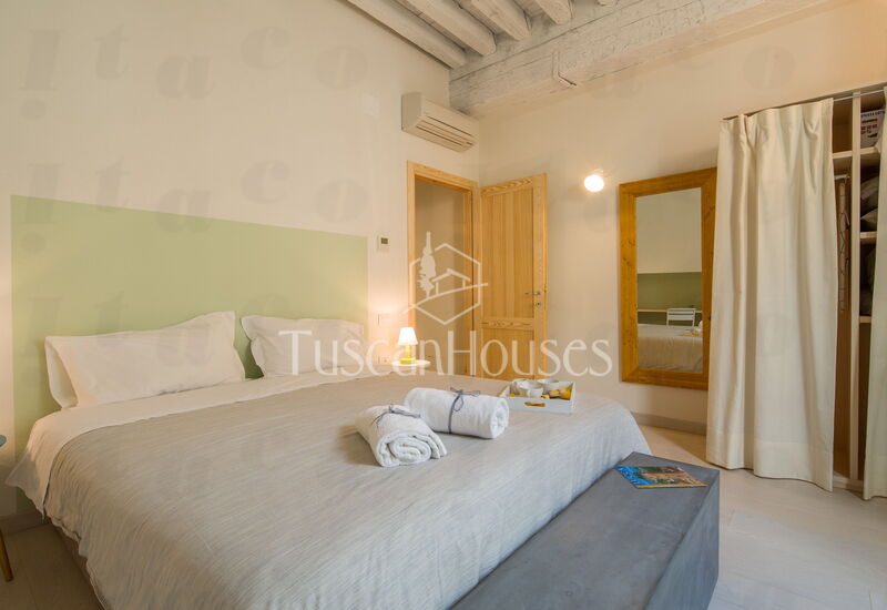 Magenta By Tuscanhouses