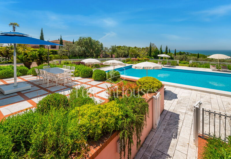 Villa Maestrale By Tuscanhouses