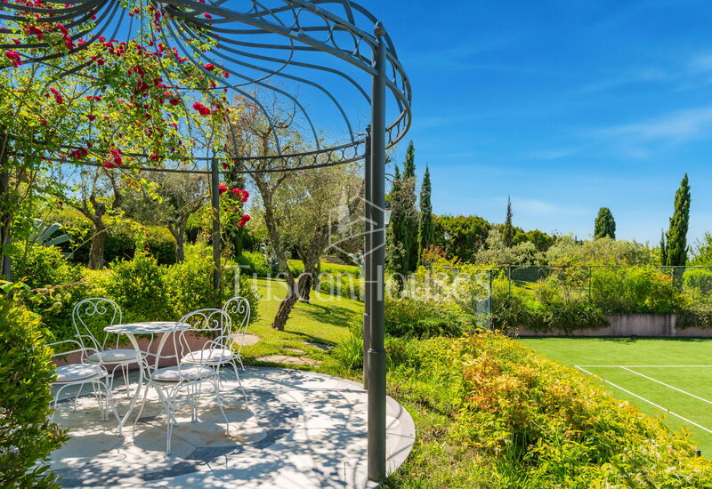 Villa Maestrale By Tuscanhouses