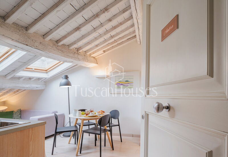 Ambra by Tuscanhouses