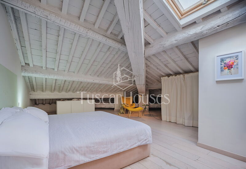 Ambra by Tuscanhouses