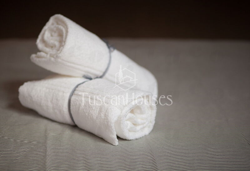 Ambra by Tuscanhouses