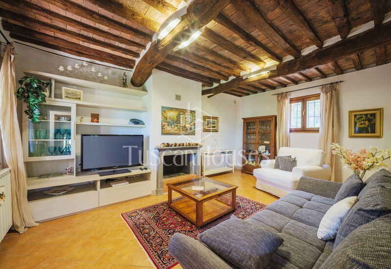 Casa di Dante by Tuscanhouses