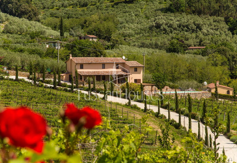 Casa di Dante by Tuscanhouses