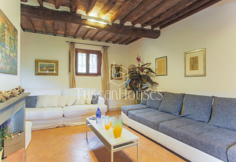 Casa di Dante by Tuscanhouses