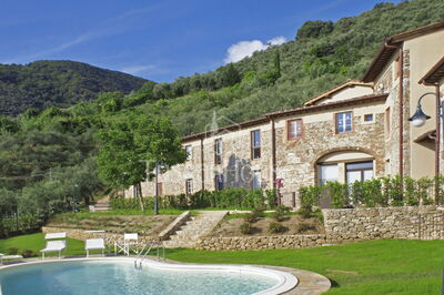 Pino By Tuscanhouses