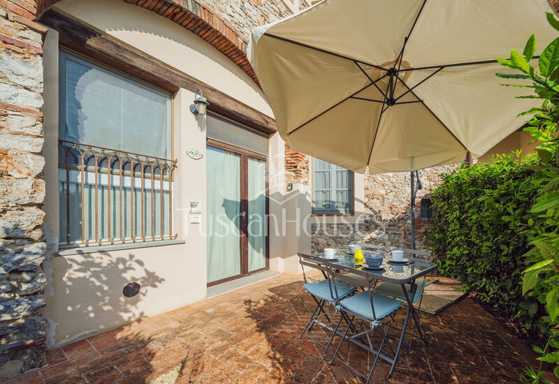 Pino by Tuscanhouses