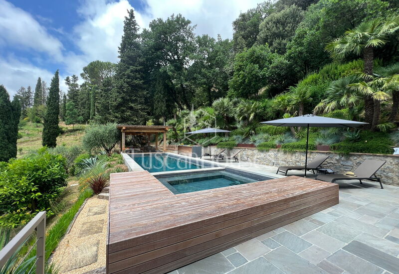 Villa le Poiane by Tuscanhouses