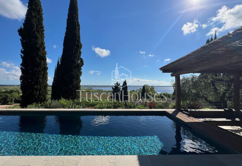 Villa le Poiane by Tuscanhouses