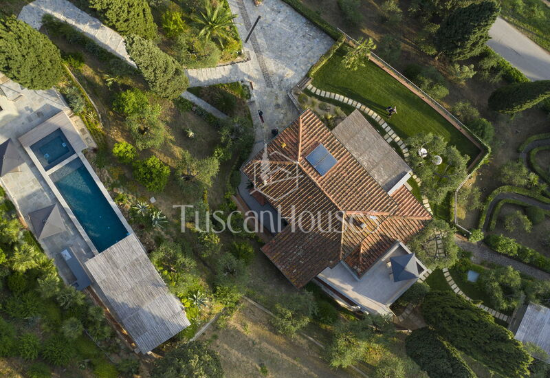 Villa le Poiane by Tuscanhouses