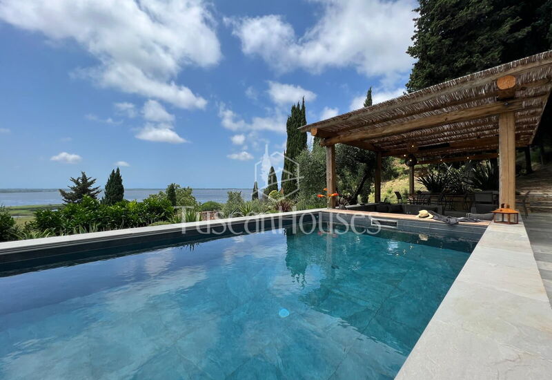 Villa le Poiane by Tuscanhouses