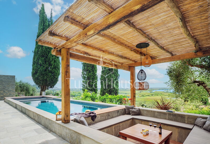 Villa le Poiane by Tuscanhouses