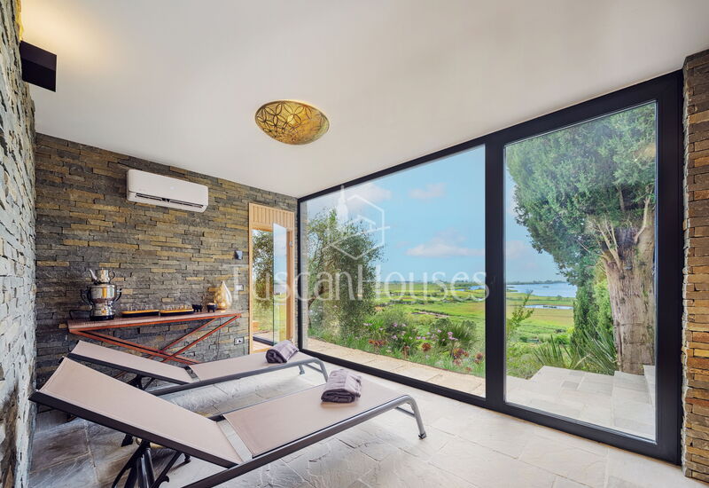 Villa le Poiane by Tuscanhouses