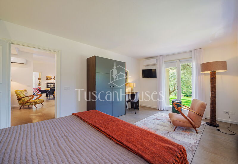 Villa le Poiane by Tuscanhouses