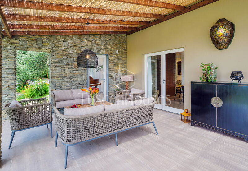 Villa le Poiane by Tuscanhouses