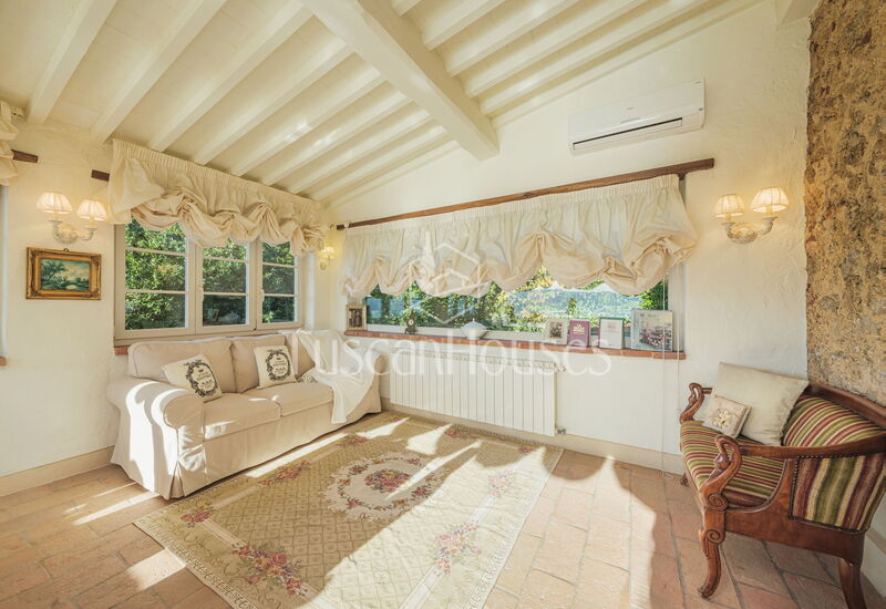 La Costa by Tuscanhouses