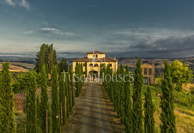 Villa Minerva by Tuscanhouses