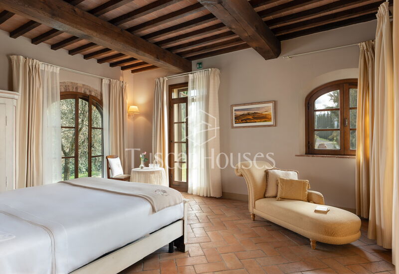 Villa Minerva by Tuscanhouses