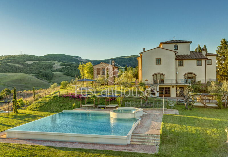 Villa Minerva by Tuscanhouses