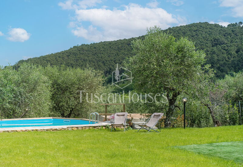 Casale Valentino by Tuscanhouses