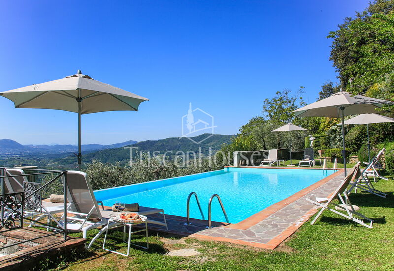 Villa Dell' Angelo 14 by Tuscanhouses