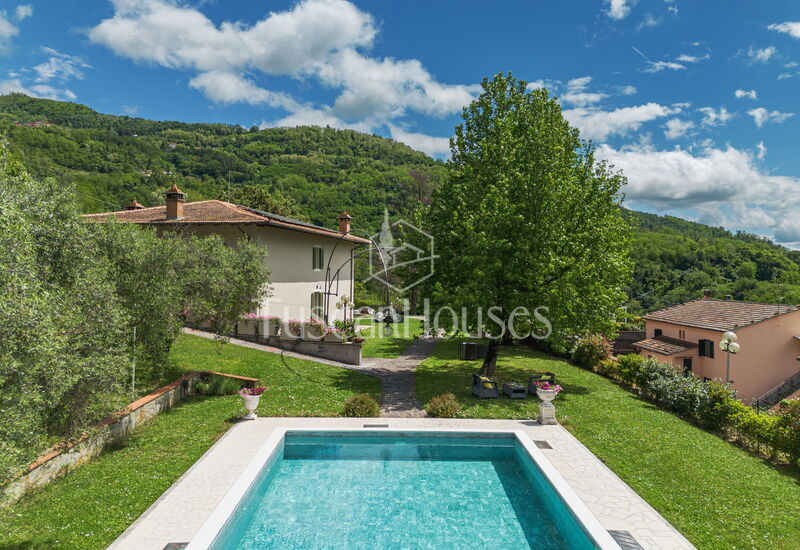 Villa Alessandra by Tuscanhouses