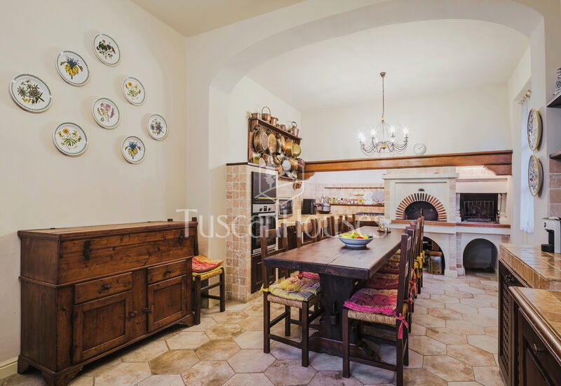 Villa Alessandra by Tuscanhouses