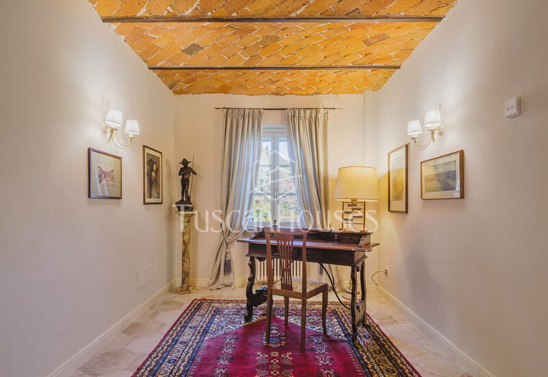 Villa Alessandra by Tuscanhouses