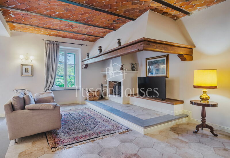 Villa Alessandra by Tuscanhouses