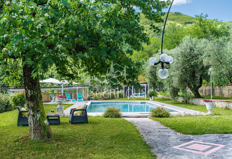 Villa Alessandra by Tuscanhouses