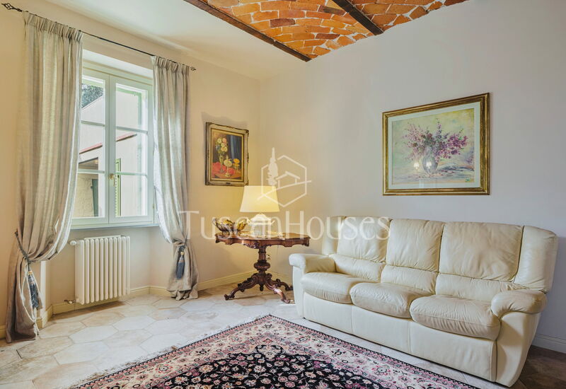 Villa Alessandra by Tuscanhouses