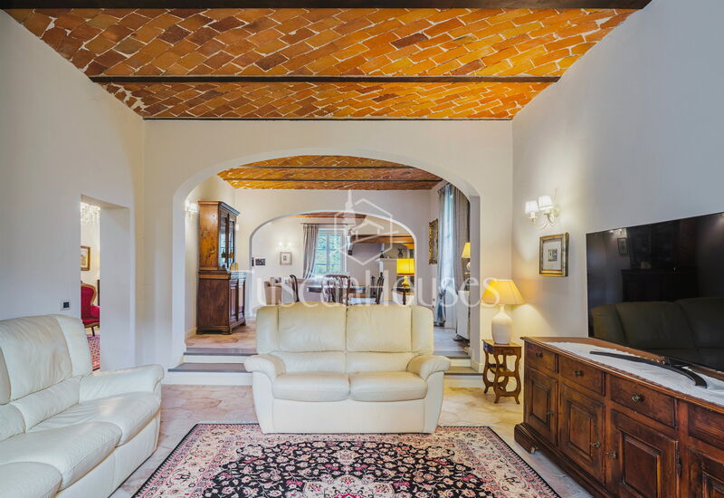 Villa Alessandra by Tuscanhouses