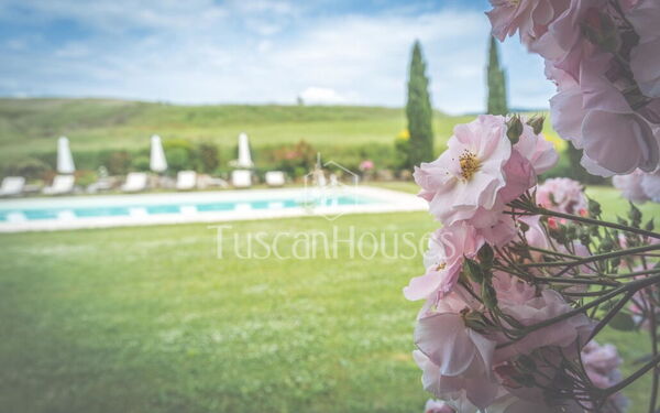 Villa Santalberto By Tuscanhouses