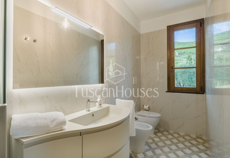 Casa dei Gigli di Dante by Tuscanhouses