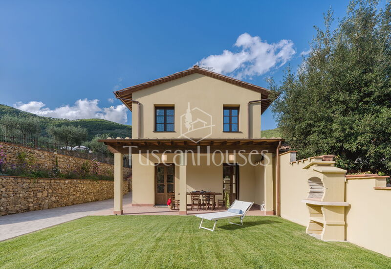 Casa dei Gigli di Dante by Tuscanhouses